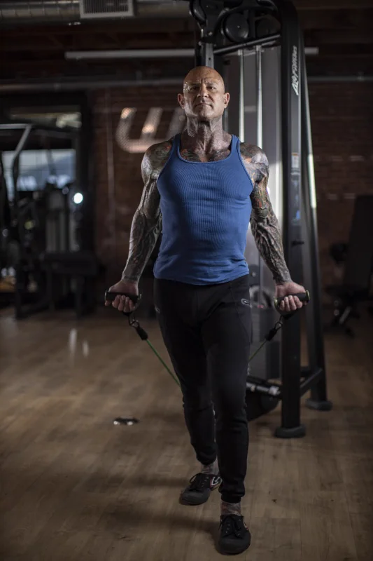 Standing Behind Back Curl