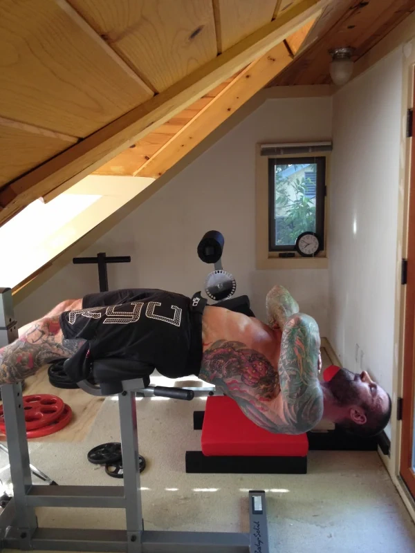 Roman Chair Crunch